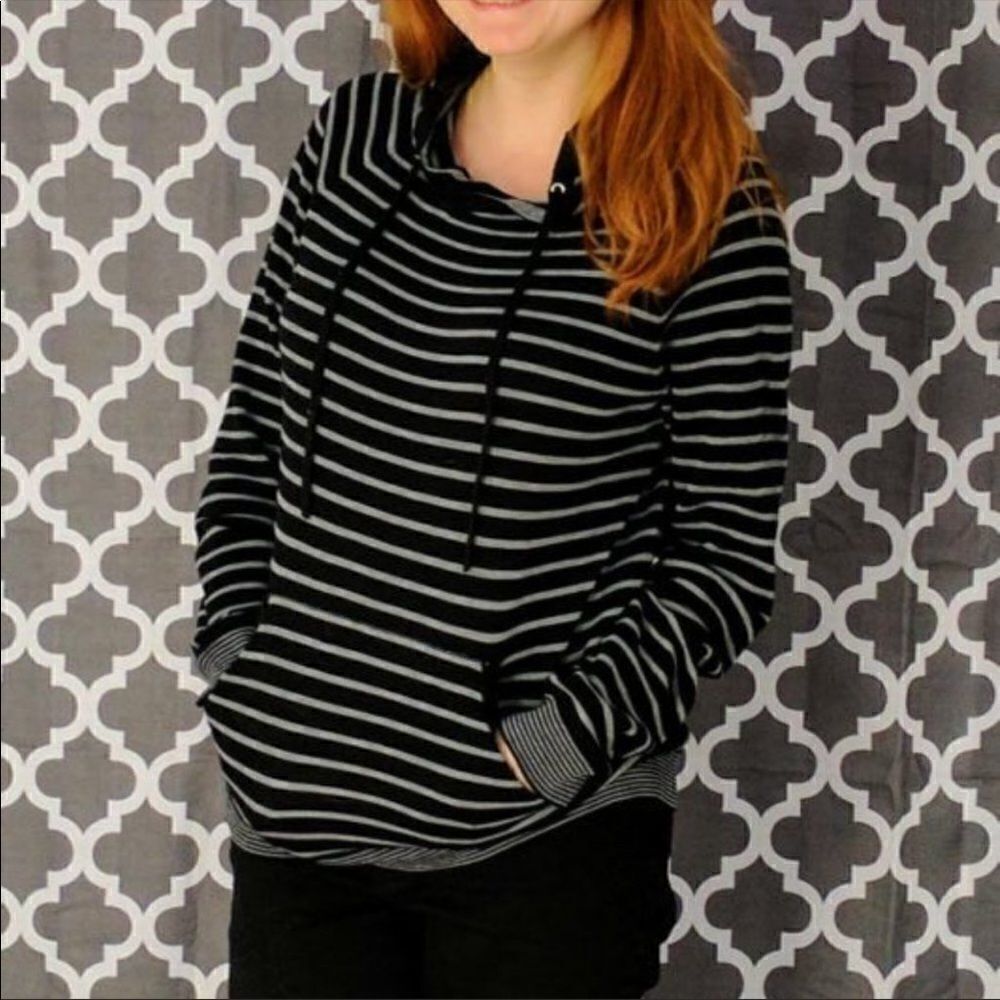 AMOUR VERT Kaitlyn Striped Pullover Sweater